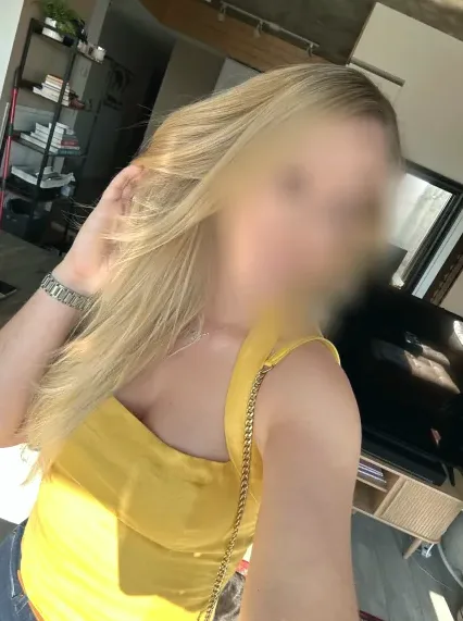 Aroa, 37 años