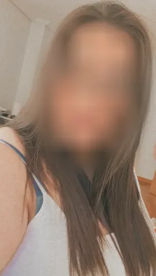 Aroa, 29 años