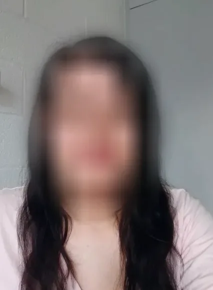 Mónica, 33 años